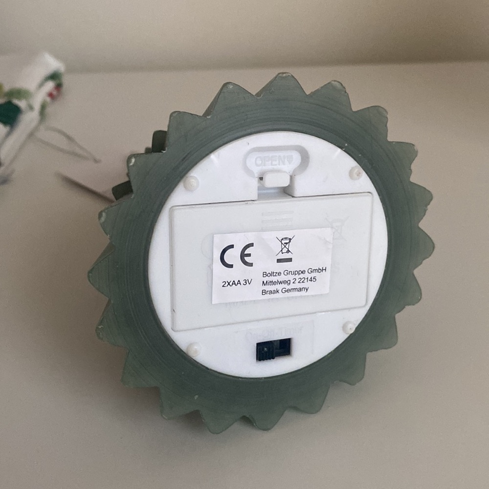 Christmas Table Runner Paraffin Candle Incense Smoker & 24pc Incense cones Set - Picture 12 of 14